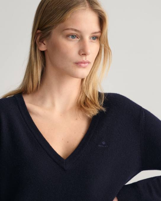 suéter de lã de carneiro super fino com decote em V N424C695 noite azul GANT mulheres